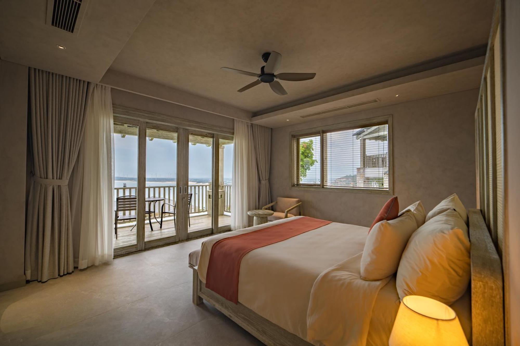Crown Retreat Quy Nhon Resort Exterior photo